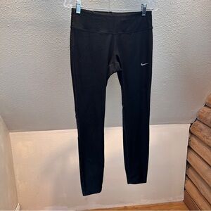 NIKE DRI FIT RUNNING LEGGINGS W/Reflective safety dots. Zip Pocket. Size Medium